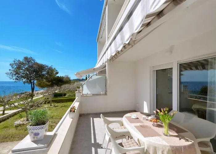 Nina * Rogoznica (Sibenik-Knin)